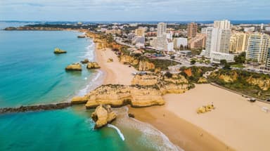 Portimão (Portugal) 3 noches en hotel 3* + vuelos 148€ Junio - Logitravel