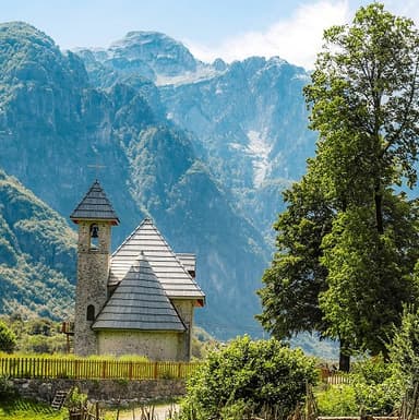 ¡10 DÍAS en ALBANIA! Vuelos DIRECTOS + Hotel + Media Pensión por solo 105€ (junio) - Salidas desde Santander - Skyscanner