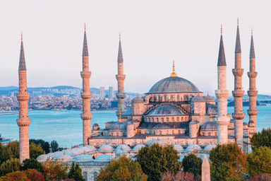 Vuela a ESTAMBUL. ¡4 NOCHES! VUELOS+HOTEL 3* con DESAYUNOS a 30 min a pie de la Mezquita Azul | Turquía (desde 222€/pers -dic) - Traventia