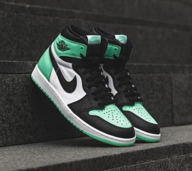 NIKE Air Jordan 1 Retro High OG | Tallas 36, 37, 38.5, 44, 45, 46, 50.5 y 52.5 - Privalia