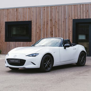 Voiture Mazda MX-5 neuf (via 4 500€ d’avantage client) - Mazda