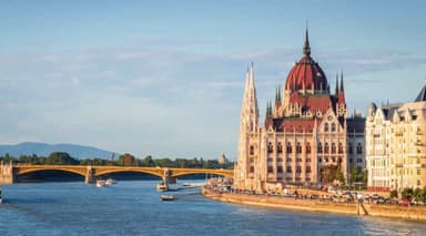 Séjour 3J/2N pour 2 personnes à Budapest, Hôtel 4★, avec petit-déjeuner, cocktail offert - Ex: du 25/10 au 27/10 - Voyage Privé