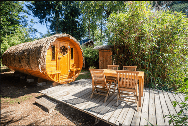 Séjour 2J/1N en hébergement insolite Tonneau pour 2 personnes, Domaine Des Ormes 5*, Dol de Bretagne, plusieurs dates - Ex : 06/09 - Showroomprivé