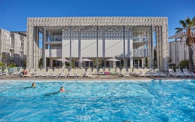 Séjour 3J/2N pour 2 personnes au Cap d'Agde Hôtel 4 ★ avec cuisine, spa, piscine, parking inclus, 150 m de la plage - Ex: du 27/09 au 29/09 - Voyage Privé