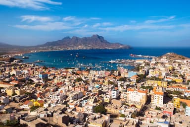 Vol direct A/R Paris (ORY)  São Vicente (VXE) Cap-Vert, du 10 au 17 décembre 2026, Petit bagage à main inclus - Transavia