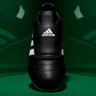 Sneakers Adidas Taekwondo en cuir - Taille 36, 38, 40 et 42.2/3 - Veepee