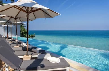 Séjour 15 jours / 12 nuits à Phuket au Cape Sienna Hotel 5* avec Vol A/R depuis Paris, Petit-déjeuner & Transferts à 842 € / pers. - Veepee