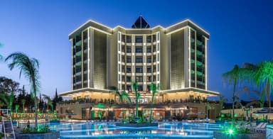 Séjour 6J/5N pour 2 pers. à Antalya, Hôtel 5★, Formule Tout Inclus, Spa, Piscine, Plage + 2 Enfants gratuit - Ex: du 22/10 au 27/10 - Voyage Privé