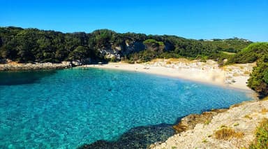 Séjour 4J/3N pour 2 en Corse à Bonifacio - Domaine de Licetto - Du 29 mai au 1 juin (149€/pers) - Voyage Privé