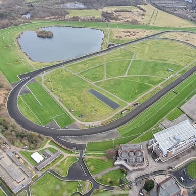 Free pair of Horse Racing tickets to one of 5 events August + kids go free (10,000 tickets available) - Racing TV