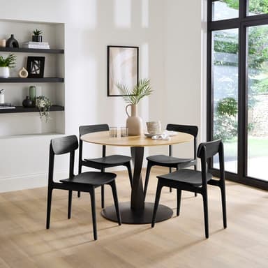 Arlette 4 Seater Round Dining Table, Solid Oak and Oak Veneer - Dunelm