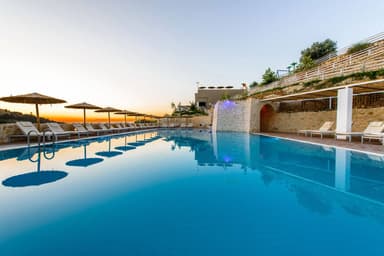 7nts 5* All Inclusive Crete £389pp - RG Village Crete Rethymnon fr Luton 4th Oct (flight and hotel) - Loveholidays - Holiday Pirates