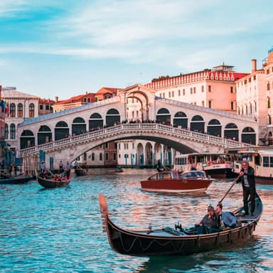 17-22 September, Return flights to Venice from London Stansted with Ryanair - hand luggage 40x20x30cm only - Ryanair