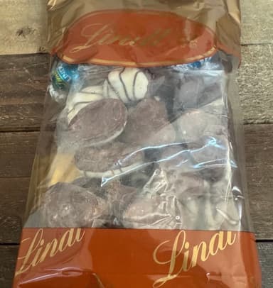 Lindt Chocolate Assortment Mis-Shapes 750g - Low Price Foods Ltd