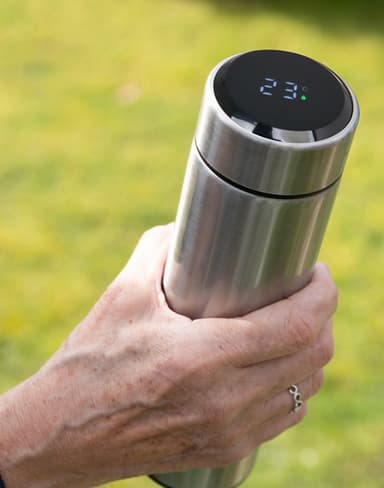 InGenious Vacuum Flask with Digital Display - MenKind