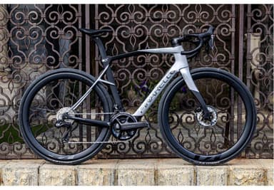 Pinarello X7 - Ultegra Di2 - Carbon Rennrad - 2x12 - Modell 2026 - 3 Farben