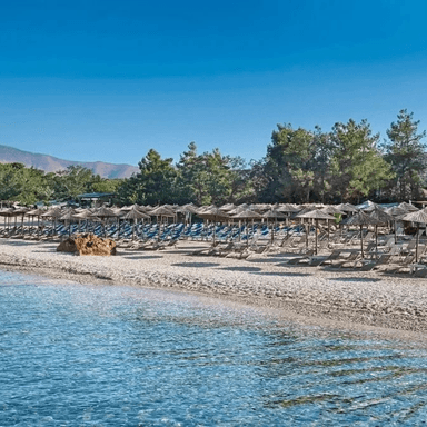 Thassos (Griechenland): 7 Nächte im 4*-Alexandra Beach Spa Resort | inkl. Halbpension, Flügen, Gepäck & Transfers | ab 650€ p.P. | Okt - Urlaubspiraten