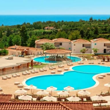 Hotel: Griechenland | 5* All Inclusive & Spa | Deluxe Bungalow mit Meerblick im Zeus Eleva Ajul Chalkidiki ab 1413€ zu Zweit | Aug.-Okt. - Voyage Privé