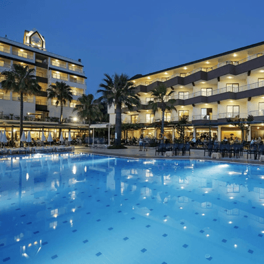Alanya (Türkei): 7 ÜN im 5*-All-Inclusive Hotel ab 740€ p.P. | inkl Flügen, Gepäck, Transfers, Zug-zum-Flug | 90% Weiterempfehlung | Sep - L'tur