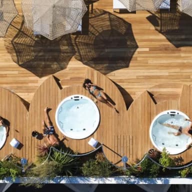 Athen: ab 2 Nächte | zentrales 4* Brown Acropol Hotel | Deluxe Zimmer mit Balkon & Frühstück 250€ zu Zweit z.B. im August (bis Dez.) - Voyage Privé