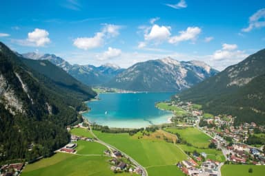Österreich (Tirol): 2 Nächte im Arthur's Hotel am Achensee ab 139€ p.P. | Inkl. Frühstück, Wellness & Achenseecard - Urlaubspiraten