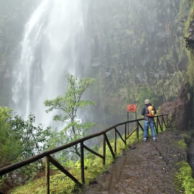 Madeira: 6 Nächte im 4*-Hotel inkl. Frühstück und Flügen ab 444€ p.P. | Alleinreisende 504€ | Familie (2Erw + 1Kind) +190€ | Dezember - Urlaubspiraten