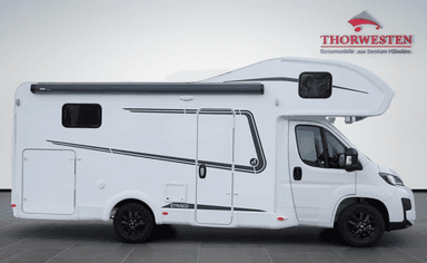 Etrusco A-Modell Base 6.9 SB Alkoven / 140PS / 5 Schlafplätze / 2xIsofix / Einzelbetten / 4m Markise / Rahmenfenster / dt. Neufahrzeug - Mobile