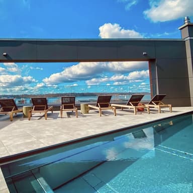 Flensburg: Kurzurlaub im top 5* Hotel | mit Frühstück, Rooftop-Pool, Wellness & mehr | ab 299€ pro Nacht - Urlaubspiraten