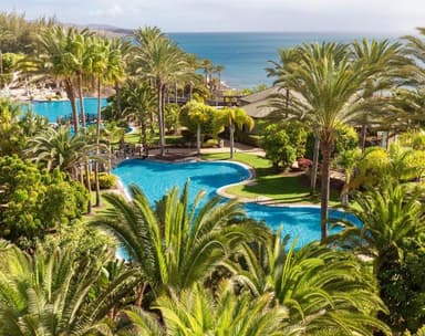 Fuerteventura: 7 Tage im 4* Hotel inkl. Halbpension, Direktflug mit Gepäck und Transfers ab 560€ p.P. (Mai- Jun) - L'tur