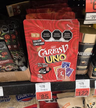 Chocolate Carlos v con juego de cartas UNO, walmart universidad villahermosa - Walmart