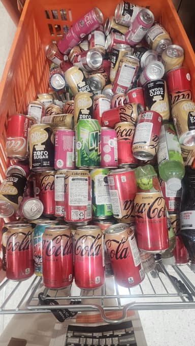 Chedraui: Varios refrescos de lata en liquidación - Chedraui
