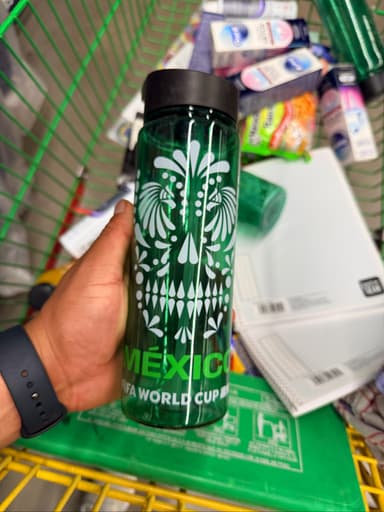 Bodega Aurrera: Botellas y tazas del mundial - Bodega Aurrera